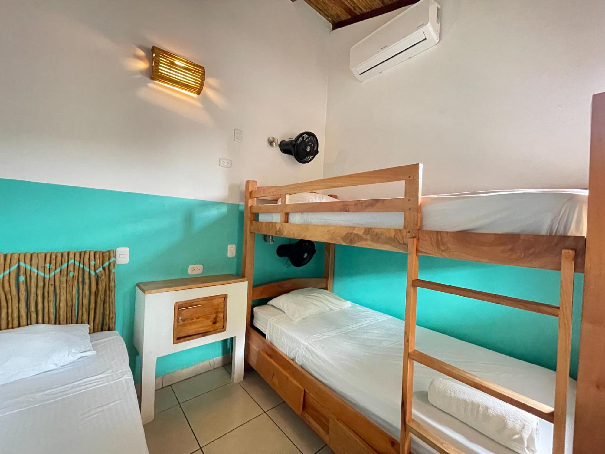 Oasis Hostel กรานาดา ภายนอก รูปภาพ