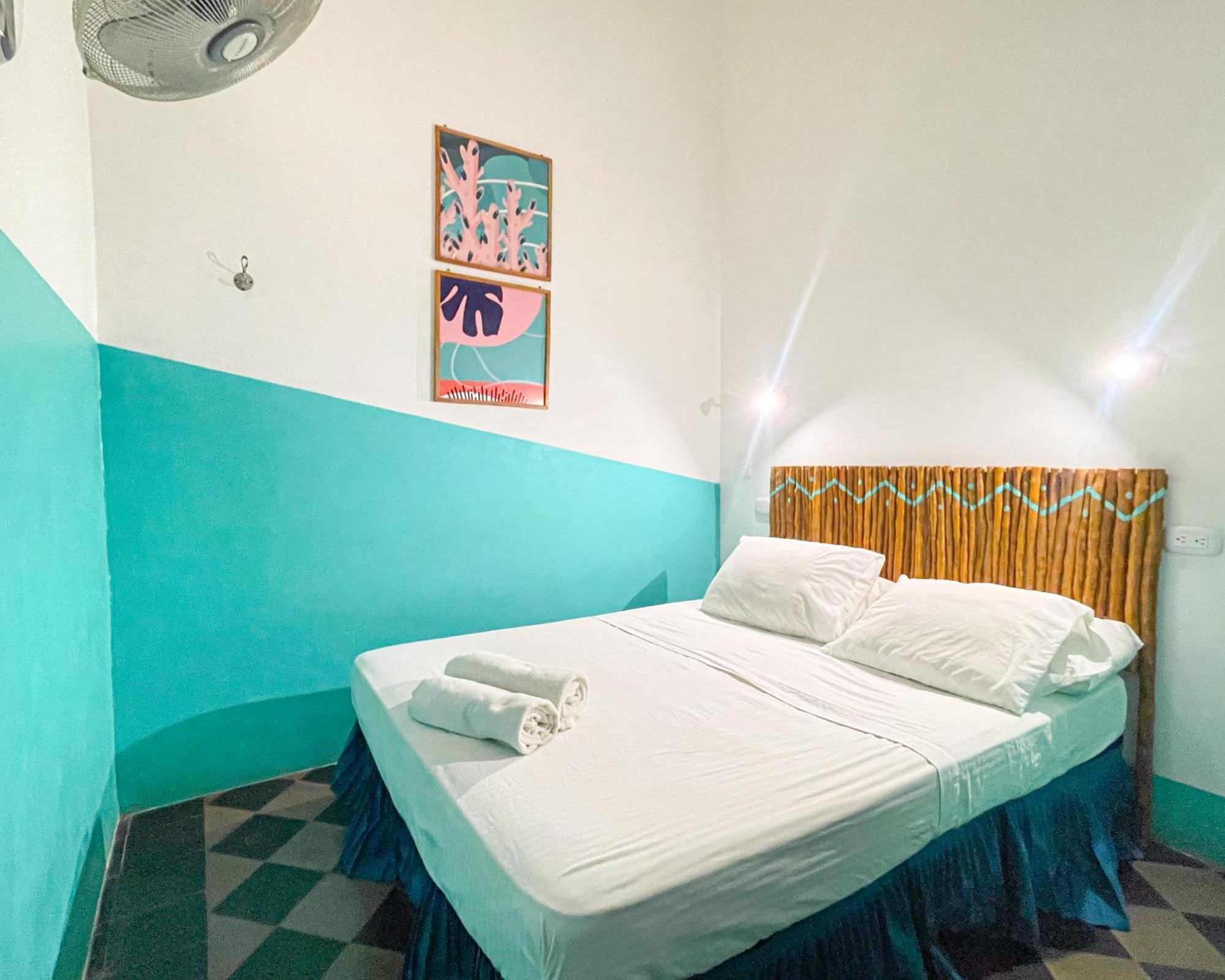 Oasis Hostel กรานาดา ภายนอก รูปภาพ